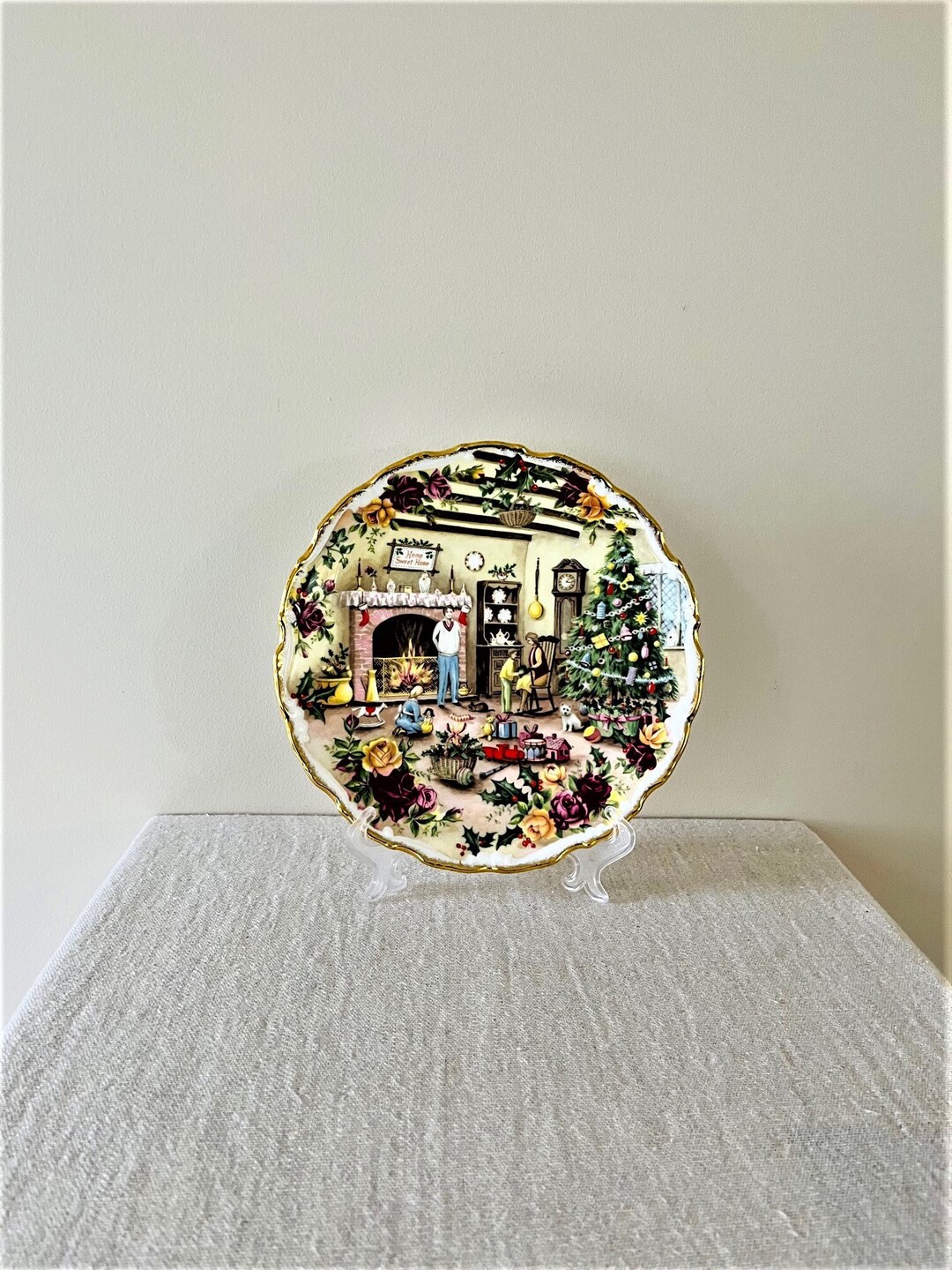 Christmas Decorative Plate Royal Albert Bone China England 1989 Etsy