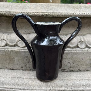 Handmade Black Ceramic Vase with Dual Handles – Rustic Pottery Home Decor Unique clay vase Contemporary ceramic vase modern vase