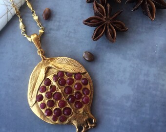 pomegranate necklace, long necklace, natural stone, christmas necklace, holiday gift, gift for her, anniversary gift, gift for lovers,