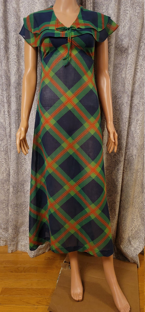 Vintage 1970 Long A-Line Dress with Ruffle Collar… - image 3