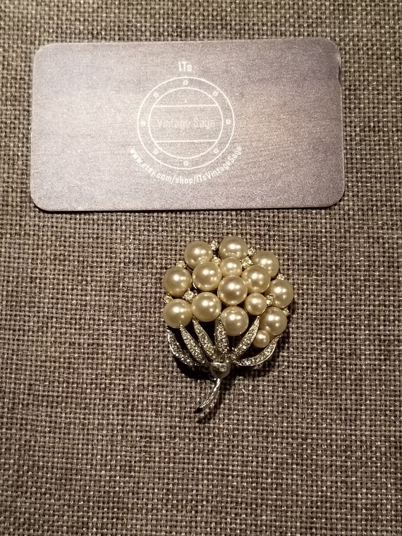 Faux Pearl and Rhinestone Pin - Unsigned