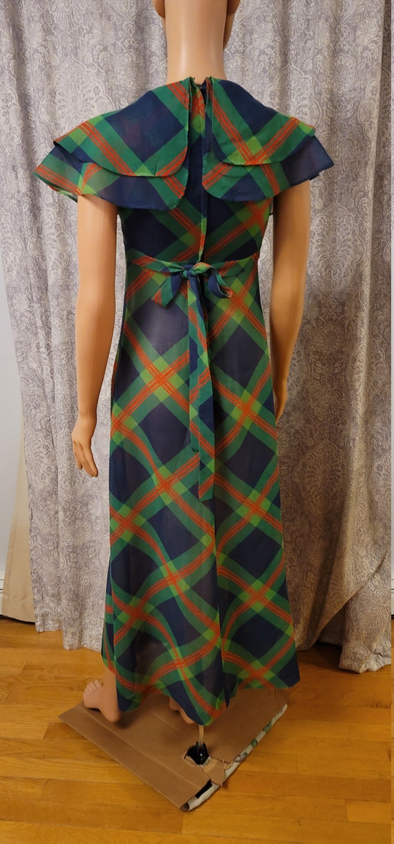 Vintage 1970 Long A-Line Dress with Ruffle Collar… - image 6