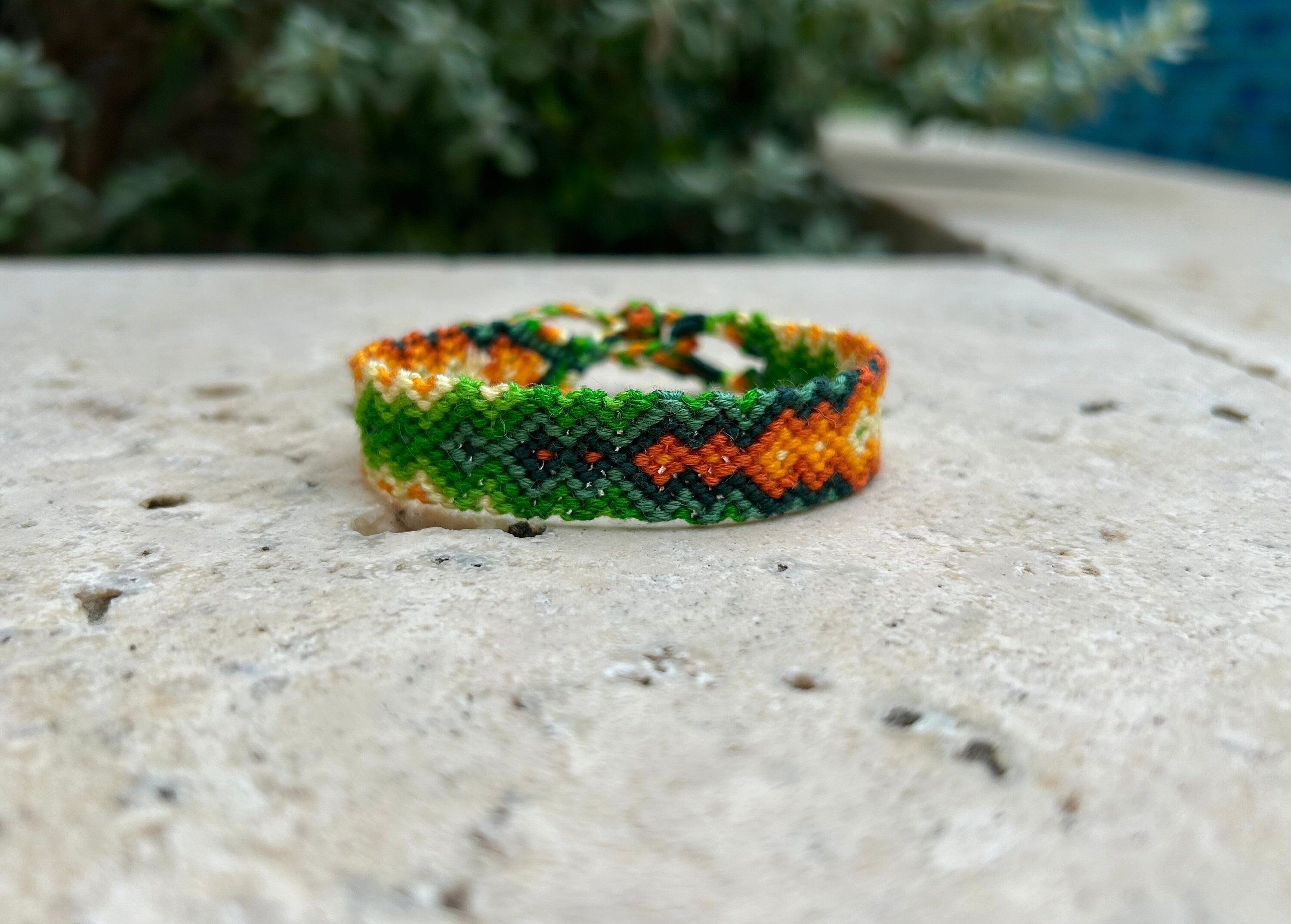 Arrowhead Fire & Ferns Friendship Bracelet: Knotted Macrame  display picture 1