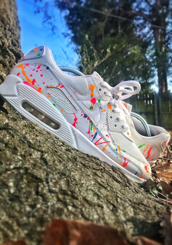 in verlegenheid gebracht Beschikbaar stoeprand Pride Month Nike Airmax 90 Custom Color Hand Painted Nike - Etsy