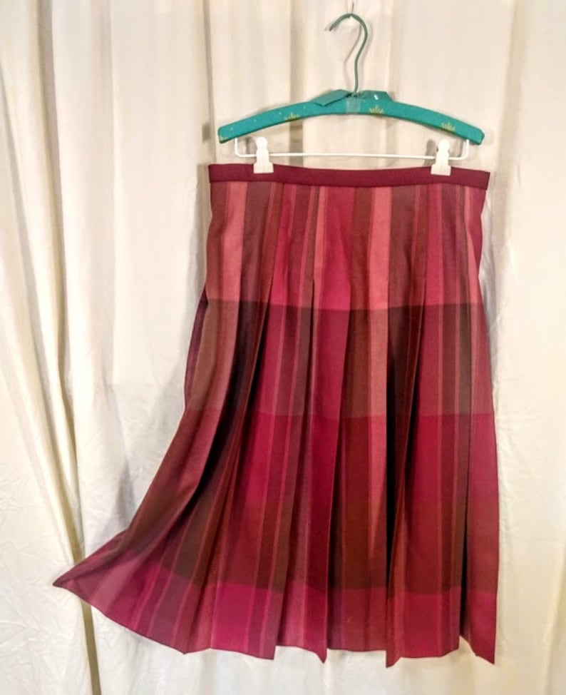 Vintage 1990s Pleated Midi Skirt Pendleton 100/% Wool Purple Burgundy Green Brown Plaid Classic Preppy Size 14 Waist 34