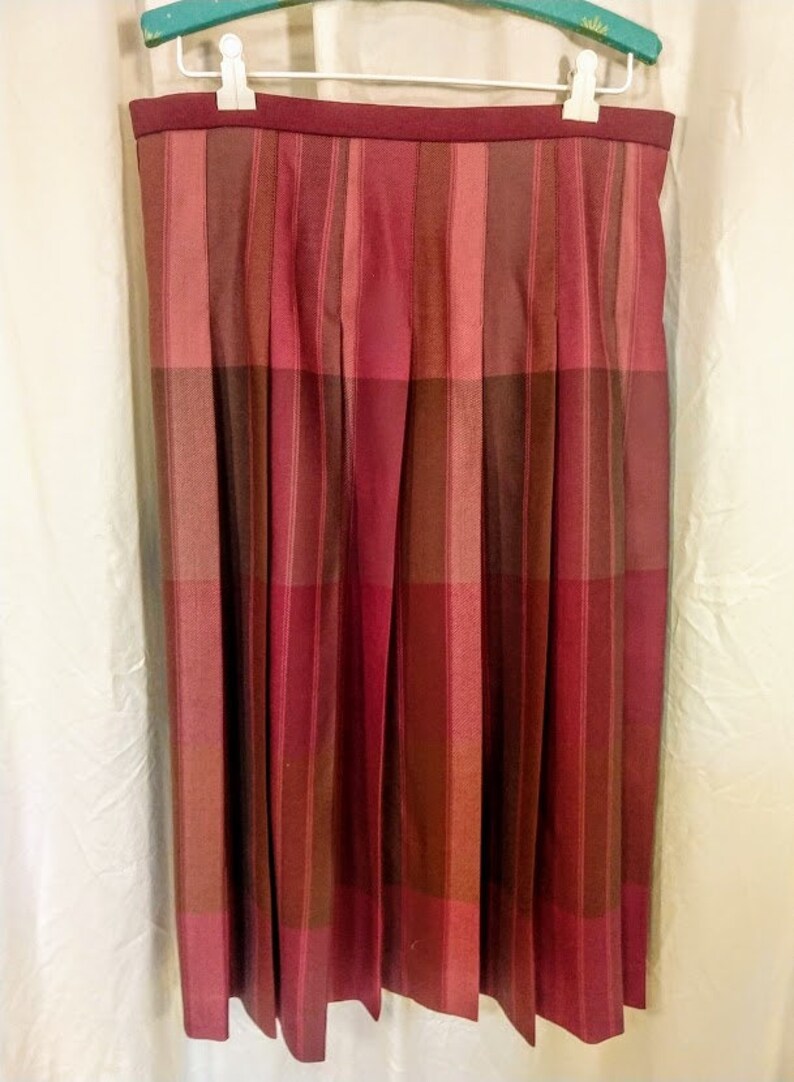Vintage 1990s Pleated Midi Skirt Pendleton 100/% Wool Purple Burgundy Green Brown Plaid Classic Preppy Size 14 Waist 34