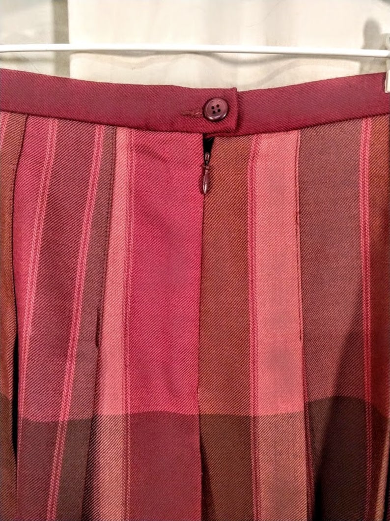 Vintage 1990s Pleated Midi Skirt Pendleton 100/% Wool Purple Burgundy Green Brown Plaid Classic Preppy Size 14 Waist 34