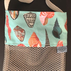 Shell collecting bag, beach bag
