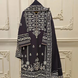 Agha Noor Original 2 Piece Lawn Embroidered Shirt & Dupatta Pakistani Indian Bangladeshi Designer Ready To Wear
