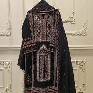 Agha Noor Original 2 Piece Lawn Embroidered Shirt & Dupatta Pakistani Indian Bangladeshi Designer Ready To Wear