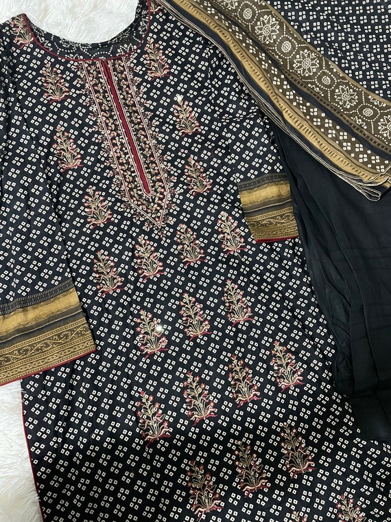 Pakistani Cotton Lawn Embroidered Dress 3 Piece Stitched Pakistani Designer Wear Binsaeed - Etsy Pakistani Cotton Lawn Embroidered Dress 3 Piece Stitched Pakistani Designer Wear Binsaeed - Etsy