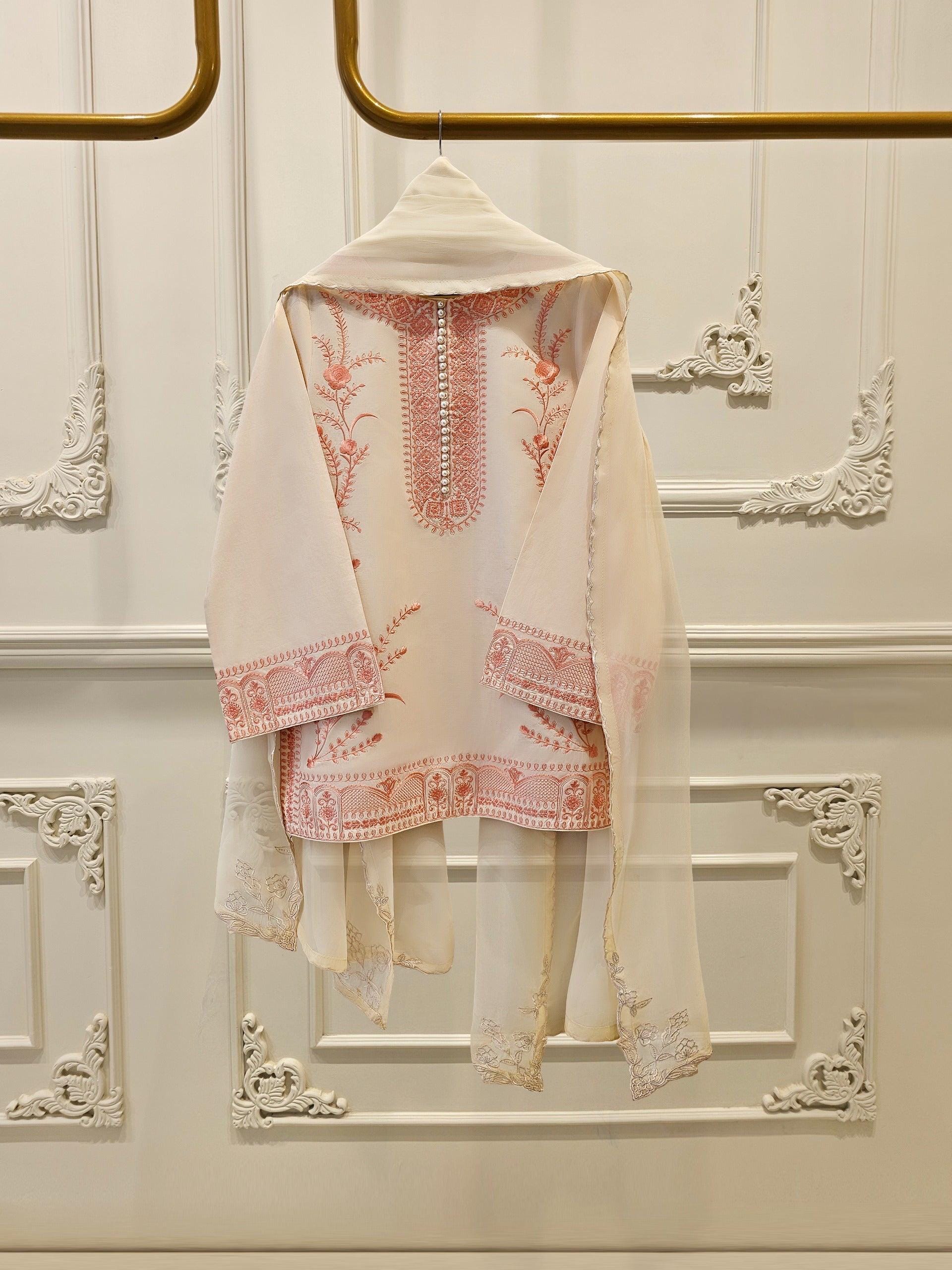 Pakistani Piece Suit