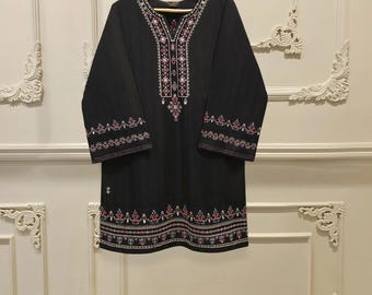 Agha Noor Embroidered Lawn Shirt & Pant Set - Pakistani Designer