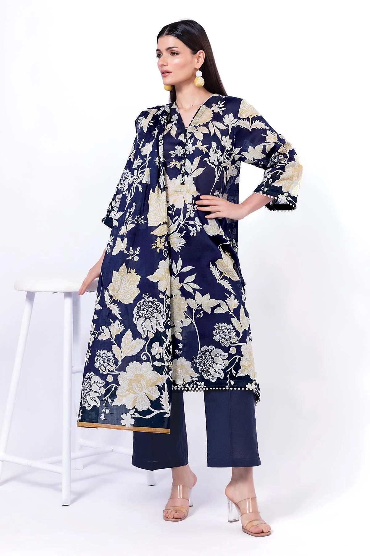 green emerald velvet dress Khaadi BPO230603 Blue The Formal Edit – Sara Clothes