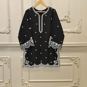 Agha Noor Original 2 Piece Lawn Embroidered Shirt & Pant Pakistani Indian Bangladeshi Designer Ready To Wear