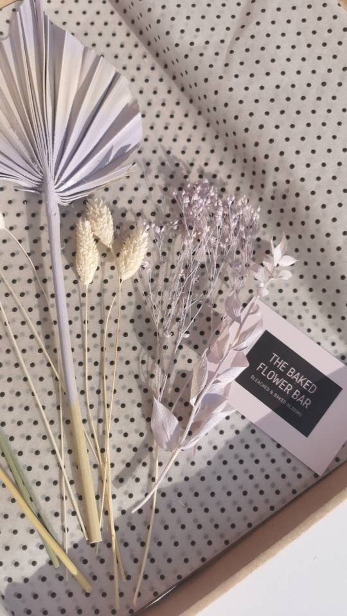 Lilac and cream Bakers Box Cake Decoration Kit Dried Flower Etsy