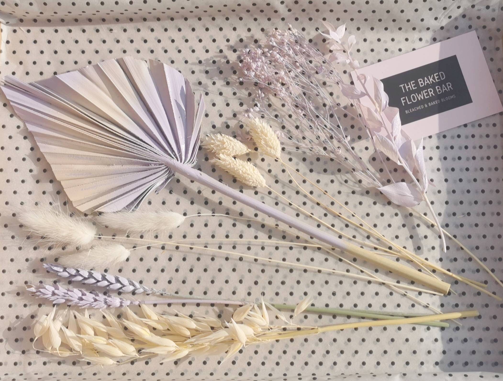 Lilac and cream Bakers Box Cake Decoration Kit Dried Flower Etsy