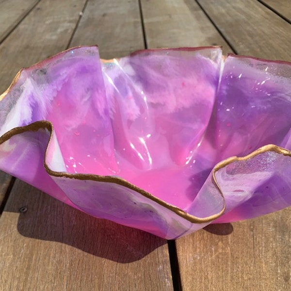 Decorative bowls, resin bowls, free form bowls, epoxy resin bowls, home decor, girls gifts, trinket dish, ring dish, pink decor, girly stuff