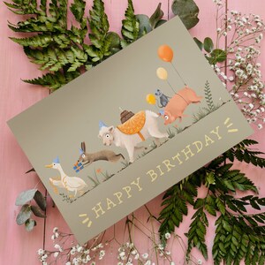 Cartão de felicitações com ilustração de feliz aniversário para desfile de animais fofos - Cartão A5 em branco e envelope branco - Design exclusivo e adorável