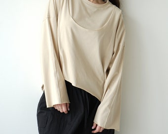 Beige two-layer long sleeve, With raw edge and imitation top, Oversized tshirt, One size long sleeve, Grunge style longsleev