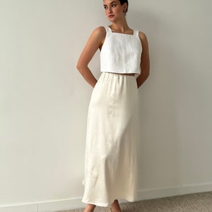 White linen top cropped with pockets main image 1
