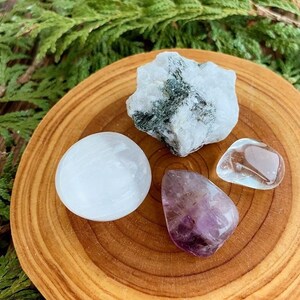 Paquete de cristales de Imbolc / Cristales para primavera / Conjunto de cristales / Amatista / Espato satinado / Piedra lunar arcoíris / Cuarzo transparente