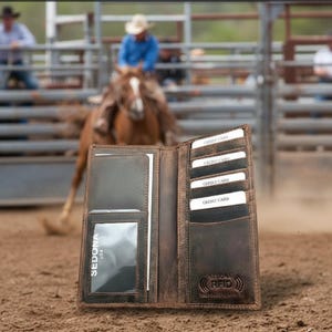Cartera larga Rodeo de piel de búfalo con protección RFID