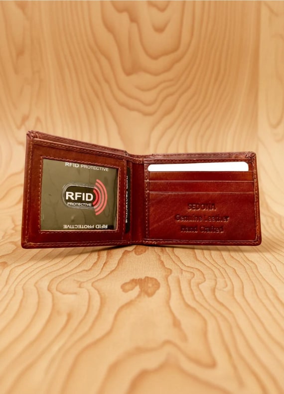 Minimalist Cowhide Leather Wallet with RFID protection