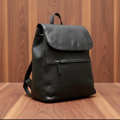Full Grain Cowhide Leather Backpack - Etsy display picture 2