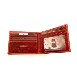SEDONA®  Minimalist Bifold Leather Wallet with Protective lining