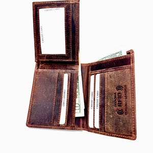 SEDONA® L-Shaped Leather wallet with 2 Cash Compartments