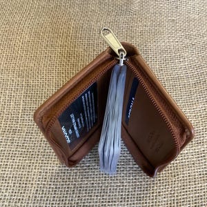 SEDONA® Women’s Photo Credit Card Holder with zipper closure