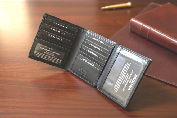 Classic Hipster trifold wallet with large picture window