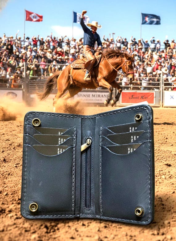 Vintage Cowhide Leather Wallet with snap closure