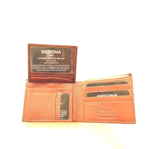 SEDONA® Bifold Leather Wallet with Zipper in Cash Compartment
