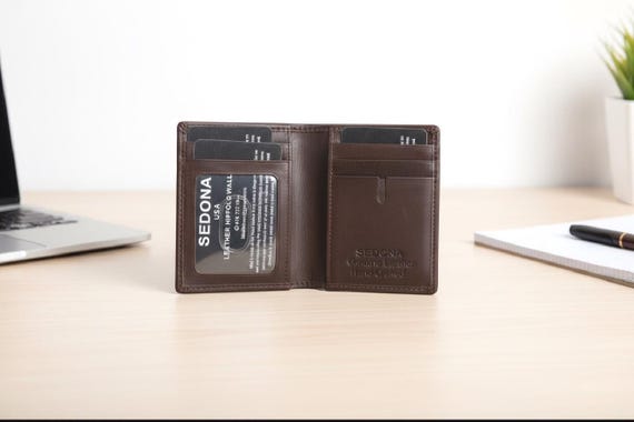 Minimalist Leather Credit Card Case with 2 windows and 4 card slots