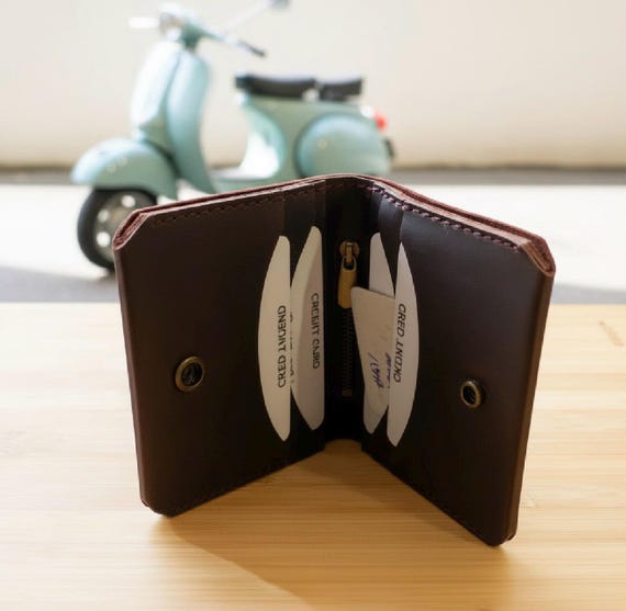 Vintage Cowhide leather bifold Wallet with snap closure
