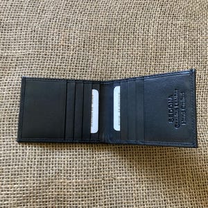 SEDONA® Minimalist Bifold Wallet