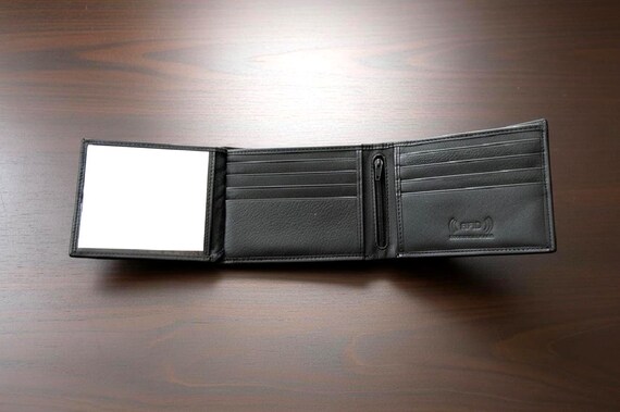 RFID Protected Cowhide Leather Bifold Wallet with Zipper in Cash Compartment