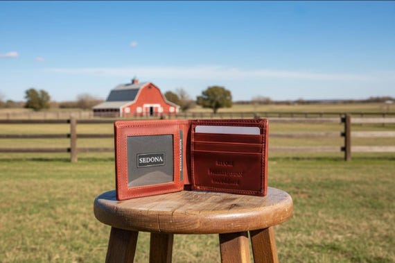 Minimalist Cowhide Leather Wallet with RFID protection