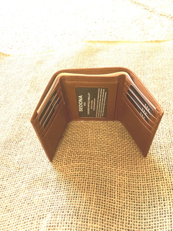 SEDONA® Large Trifold Wallet in Cowhide leather