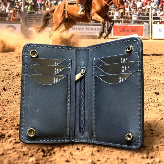 Vintage Cowhide Leather Wallet with snap closure