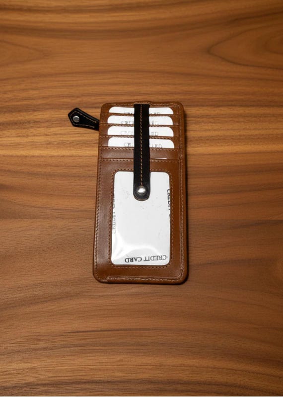 Women's Minimalist Leather Wallet