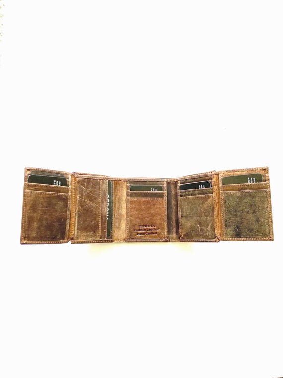 SEDONA™ Buffalo leather Five-Fold wallet with expansive storage: 14 card slots, 2 ID windows, and more