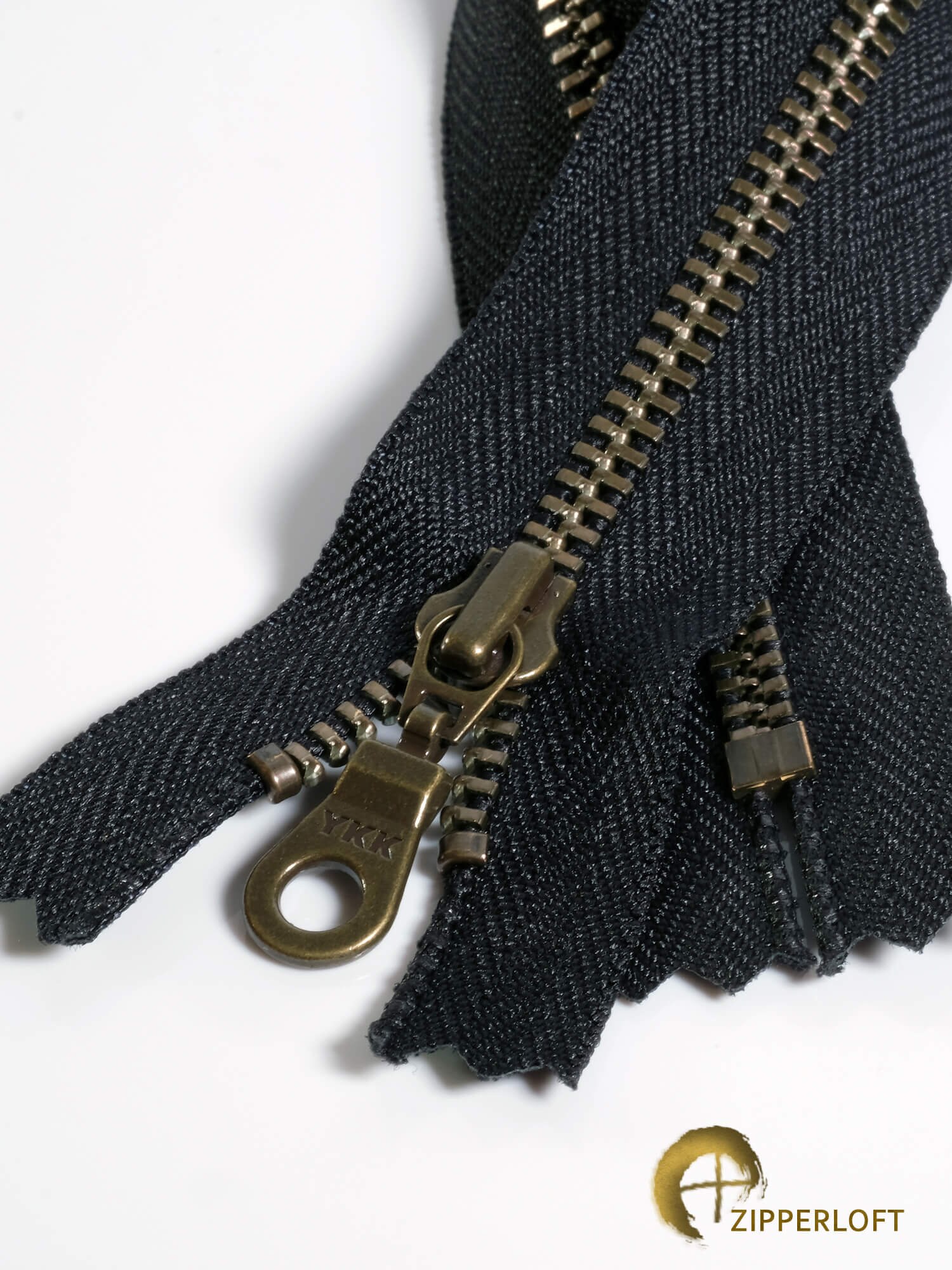 YKK #4.5 12 Nylon Coil Long Pull Bag Zipper - Black (580)