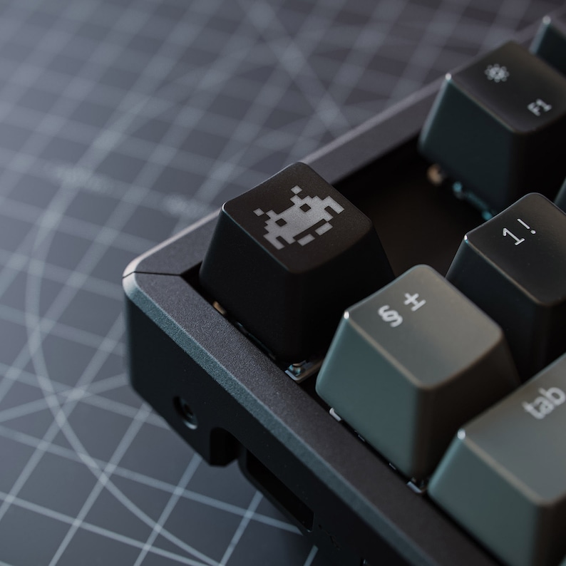 Space Invaders RGB Backlit Keycap for Cherry MX Gateron Kailh Razer ...