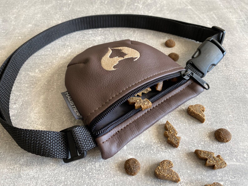 Waterproof Dog treat bag Eco leather Dog training treat pouch Dog treat bum bag Puppy treat pouch Waist dog treat holder image 3