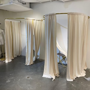Custom Curved Changing Room Curtain Rail | Boutique Fitting Room Rod | Retail Dressing Booth Frame | Industrial Pipe Curtain Track