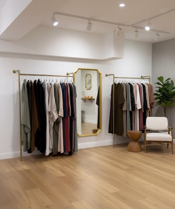 Gold Wand Kleiderständer | Robuste Industrie-Kleiderstange