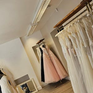Freestanding Clothing Rack with Shelf | Handmade Industrial Pipe Garment Rail | Boutique & Bridal Rack | Custom Size | Modern Storage